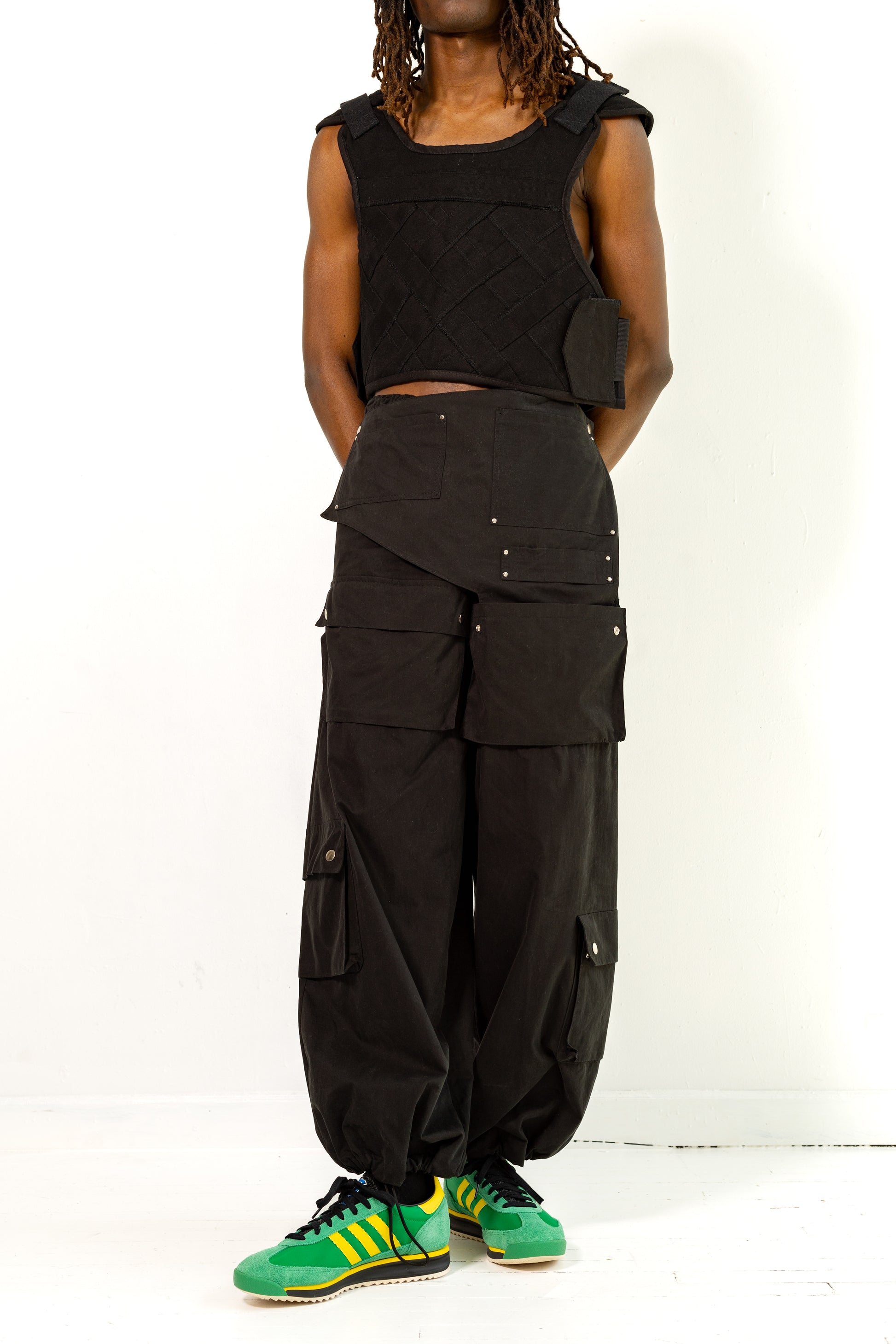 Cargo Hugger W/ Apron Extension image 1